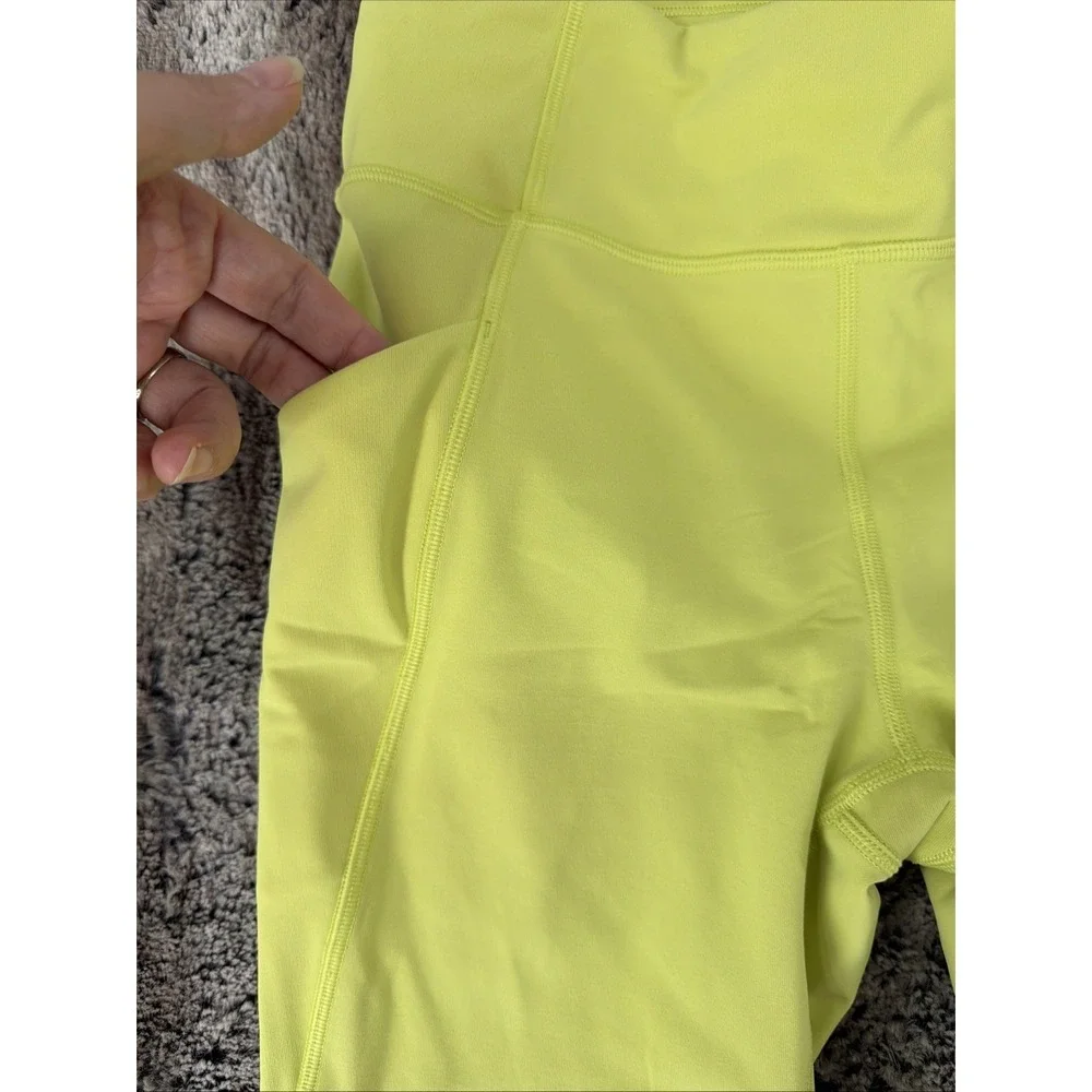Lululemon Time To Sweat Crop Leggings Size 6 in 23